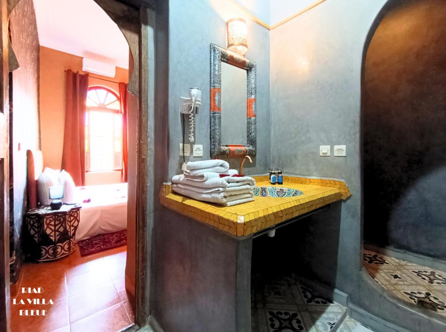 Riad La Villa Bleue & Spa Marrakesh Bagian luar foto